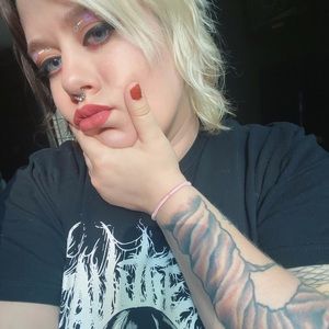 Meet your Posher, Sara